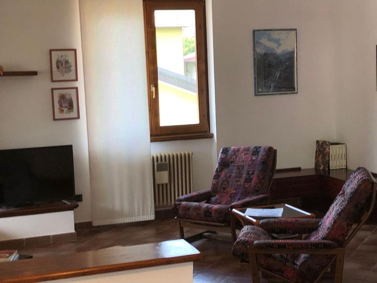 Apartamento Acero Rosso Malonno Exterior foto